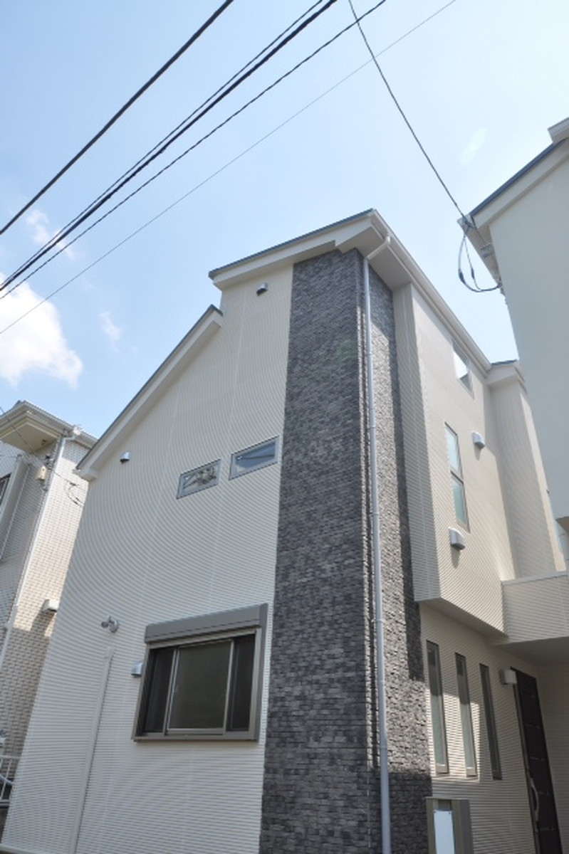 東京都世田谷区T邸。北側接道でも明るいシンプルモダン住宅